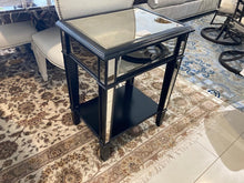 Load image into Gallery viewer, Side Table w/drawer
