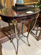 Load image into Gallery viewer, Ethan Allen Side Table
