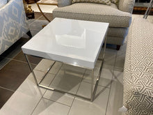 Load image into Gallery viewer, Modern Side Table
