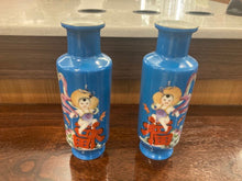 Load image into Gallery viewer, Pair of Asian Vases
