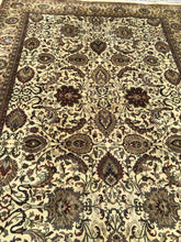 Load image into Gallery viewer, Traditional Gold Rug 9&#39; x 12&#39;
