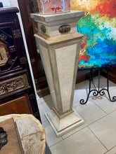 Load image into Gallery viewer, Pedestal
