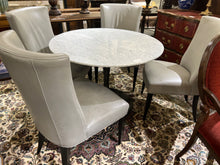 Load image into Gallery viewer, William Sonoma Table and 4 Chairs
